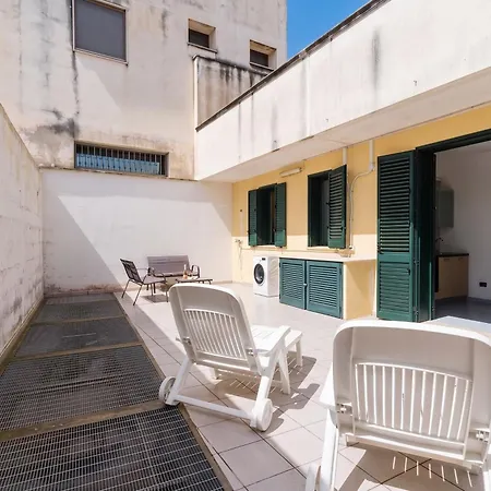 Casa Nicoletta A بيت للعطل